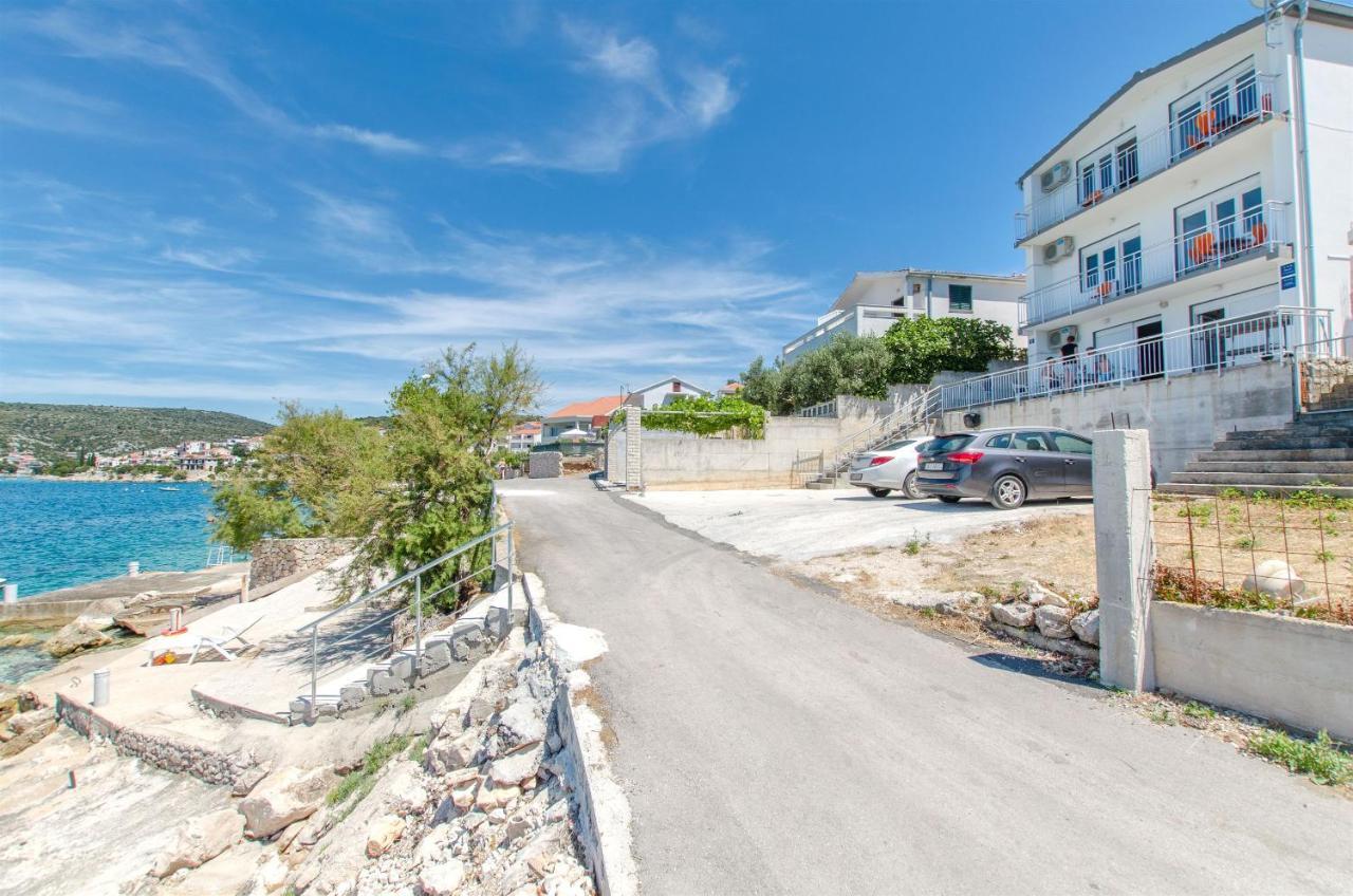 Apartments Na Obali Mora Ražanj Kültér fotó